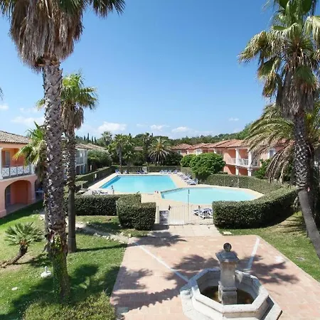 Appartement 30M2 Avec Jardin Et Piscine Chauffee A La Palmeraie Grimaud Exterior photo